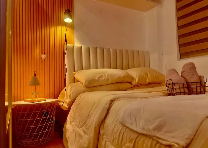 Cozy Vibe At Near Airport, Mckinley, And Bgc Manila