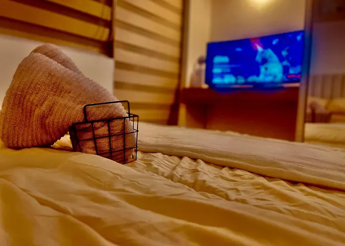 Cozy Vibe At Near Airport, Mckinley, And Bgc Manila